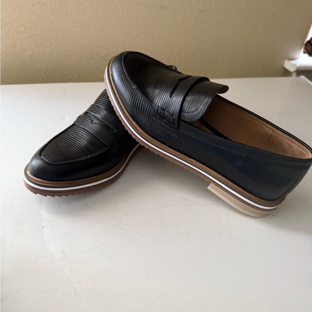 Kelly & Katie Black Textured Loafers BRAND NEW
